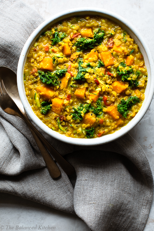 Sweet Potato, Courgette & Kale Red Lentil Dhal with Sundried Tomatoes