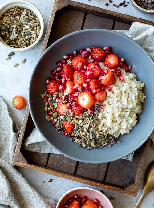 Strawberry & Pomegranate, Quinoa, Yoghurt & Seeds